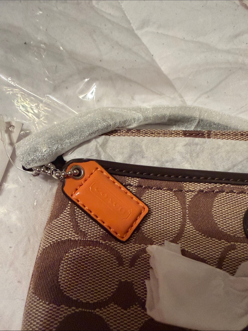 Coach Park Signature Medium Wristlet – Brown/Khaki Monogram – NWT - Picture 10 of 11
